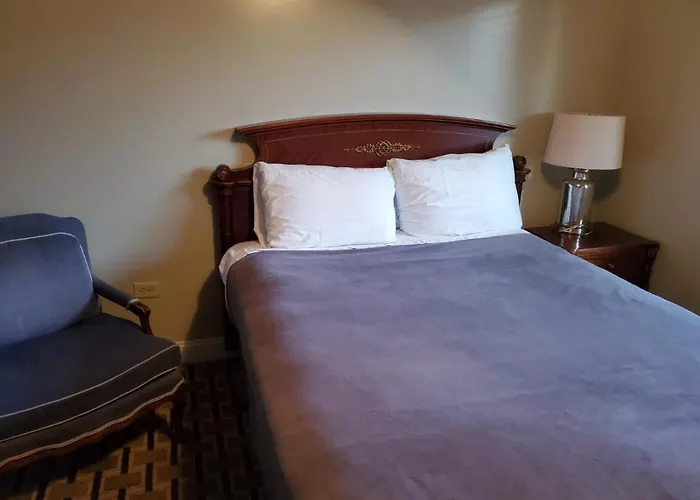 Golden Gate Lodging